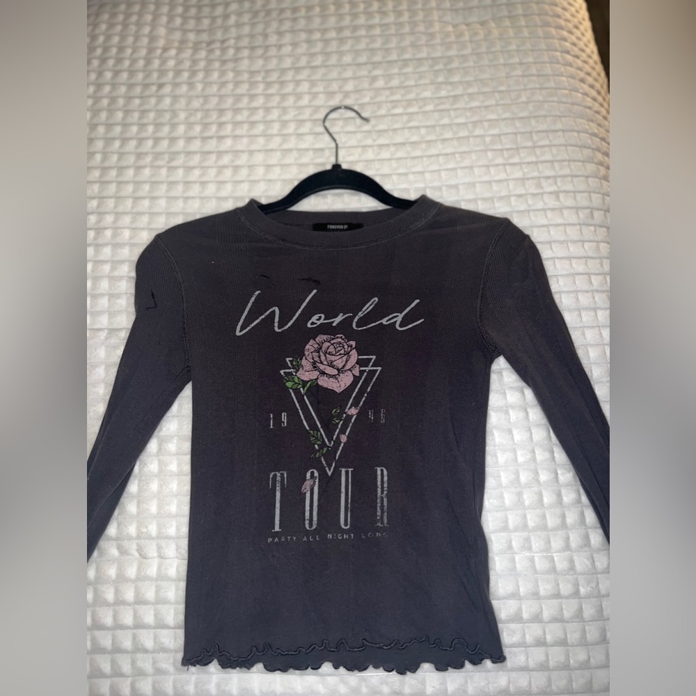 Graphic tee